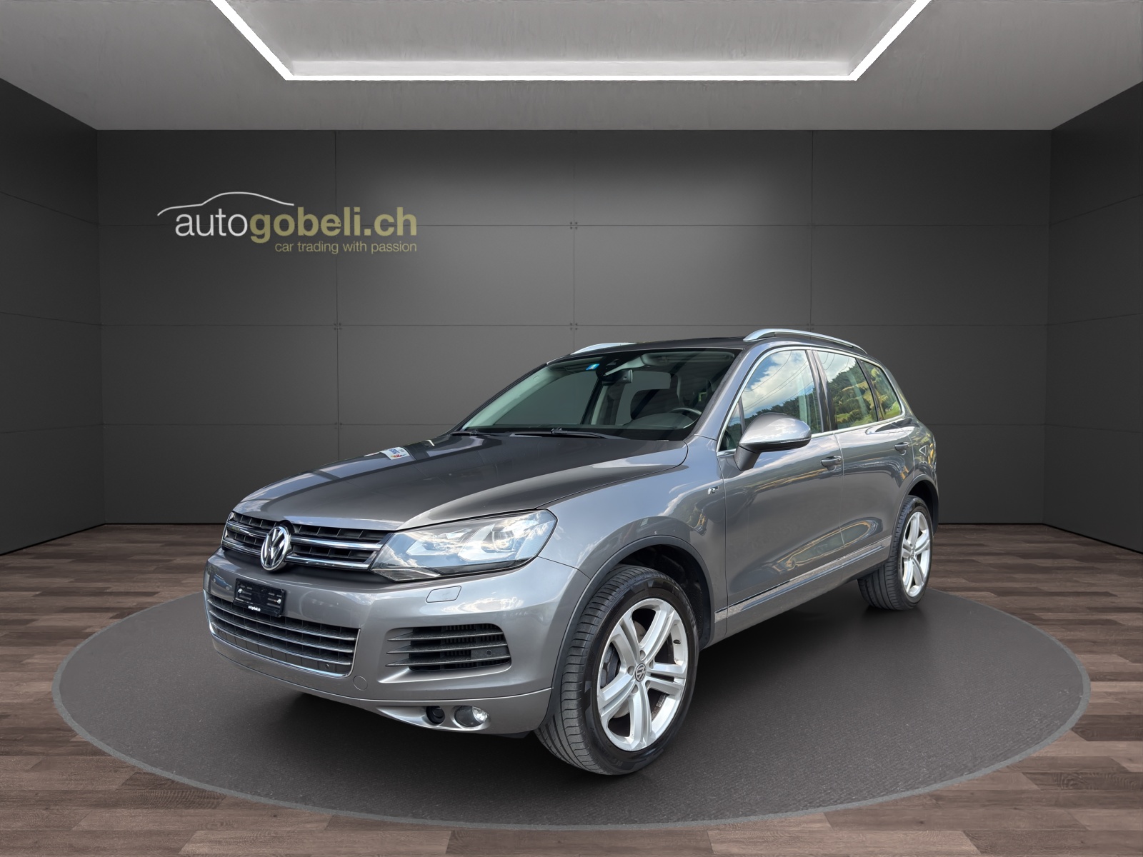 VW Touareg 4.2 TDI Tiptronic-image-0