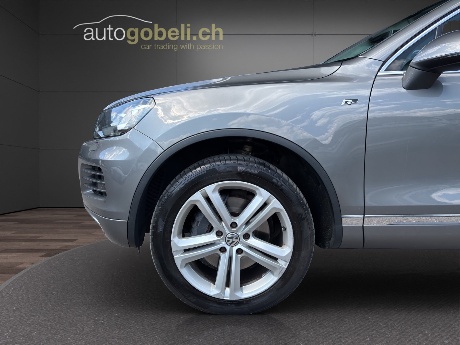 VW Touareg 4.2 TDI Tiptronic-image-15