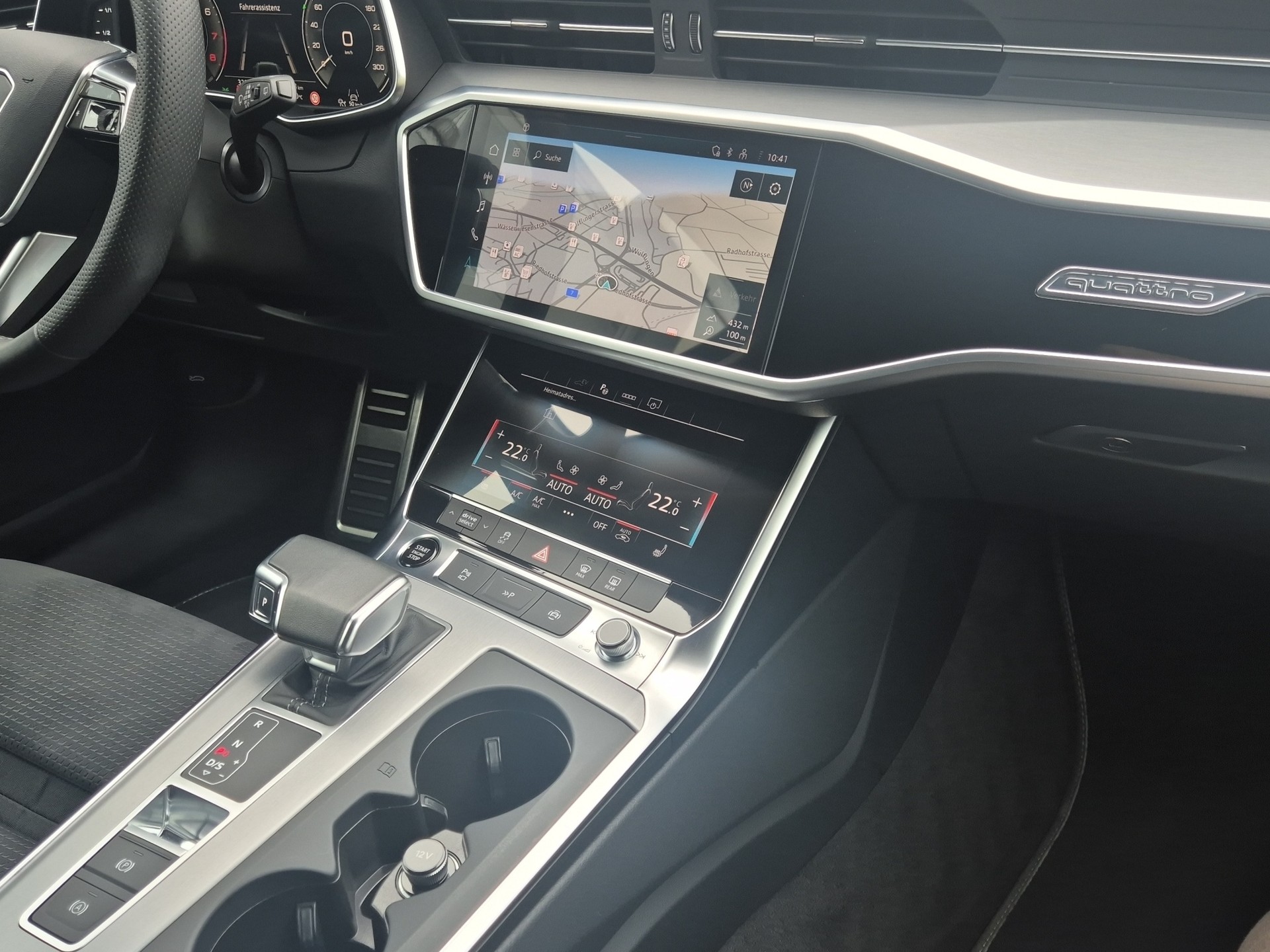 AUDI A6 Avant 55 TFSIe Sport quattro S-tronic-image-17