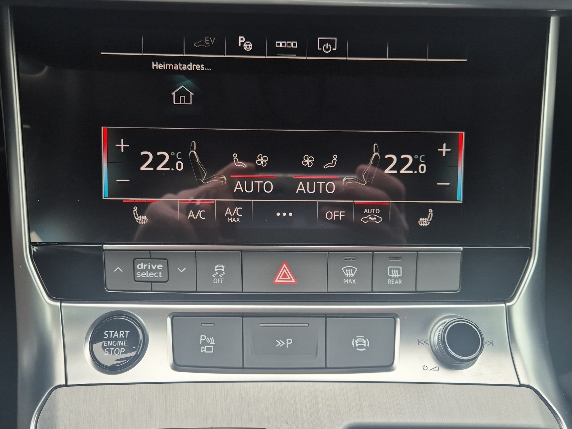 AUDI A6 Avant 55 TFSIe Sport quattro S-tronic-image-18