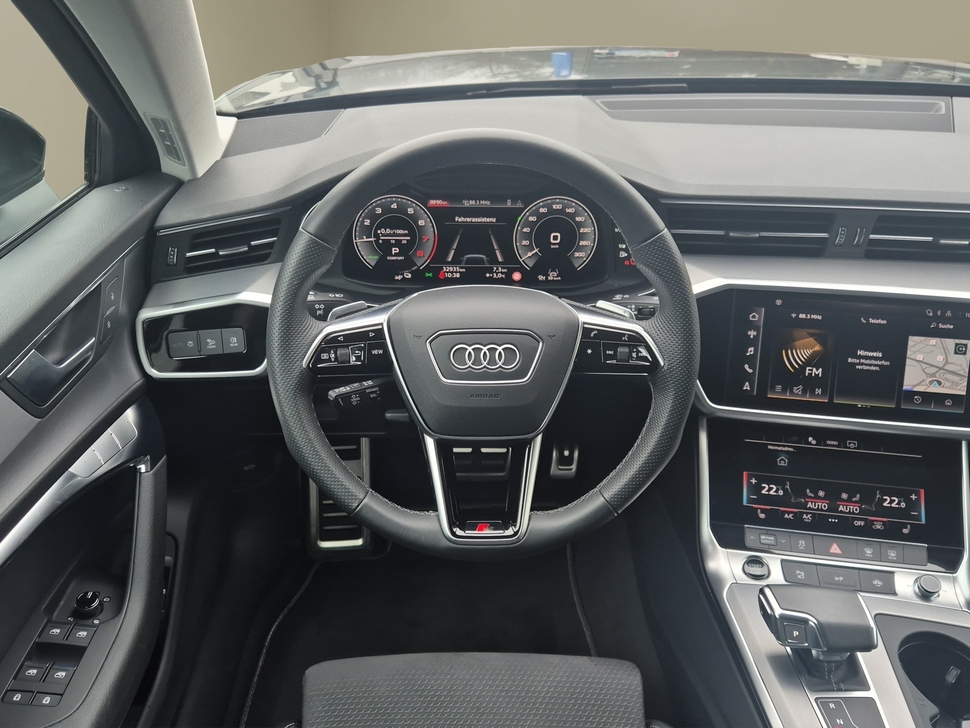 AUDI A6 Avant 55 TFSIe Sport quattro S-tronic-image-11