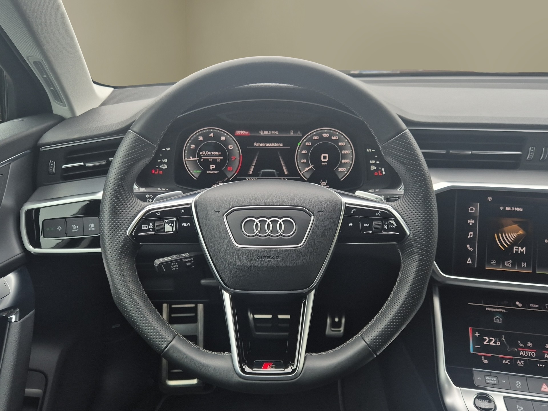 AUDI A6 Avant 55 TFSIe Sport quattro S-tronic-image-12