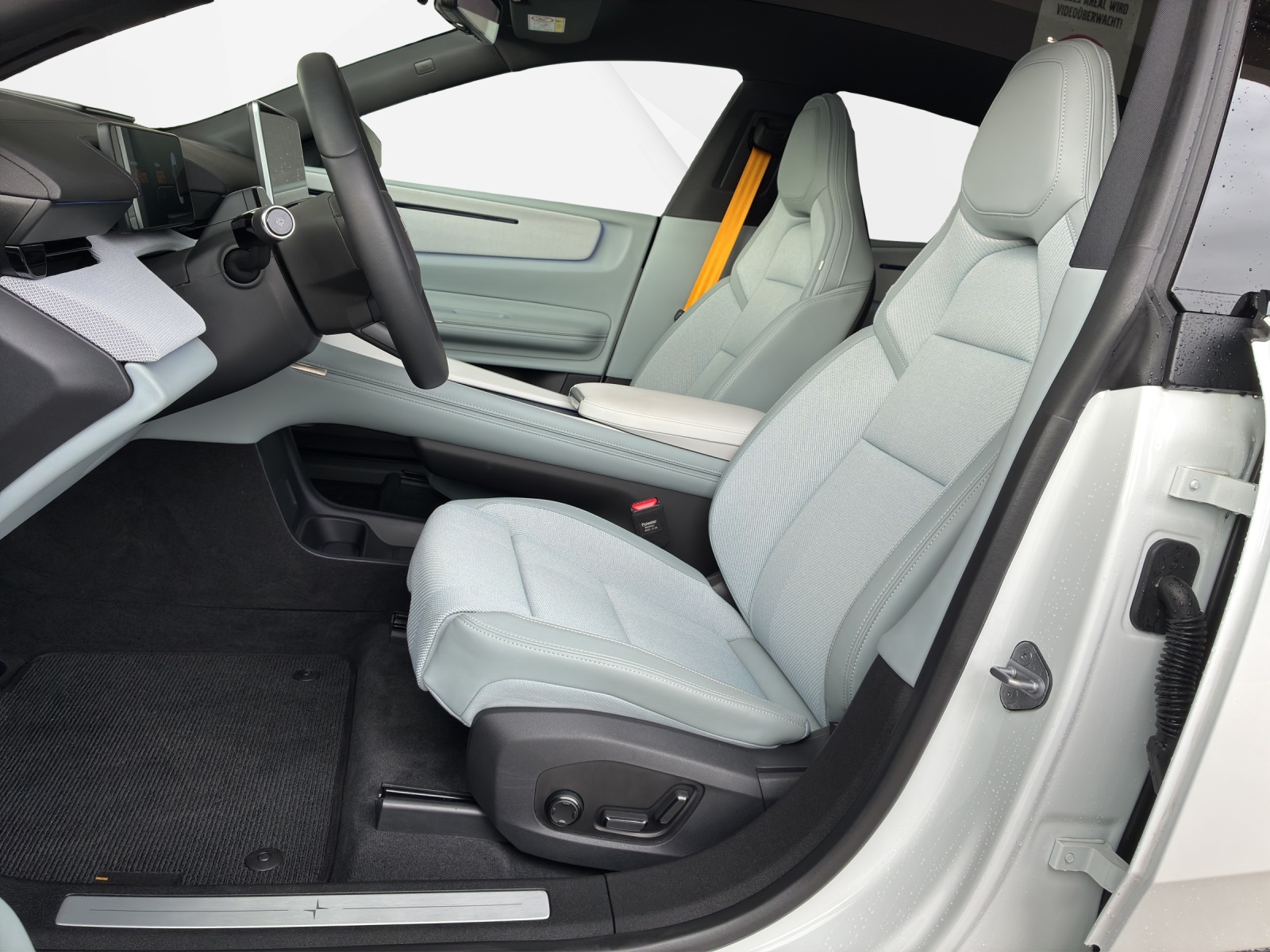 POLESTAR 4 Long Range Dual Motor Performance-image-9