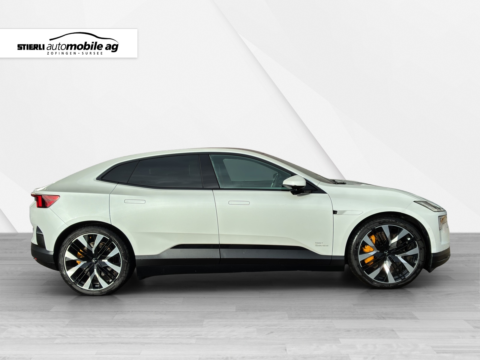 POLESTAR 4 Long Range Dual Motor Performance-showroom-element-3