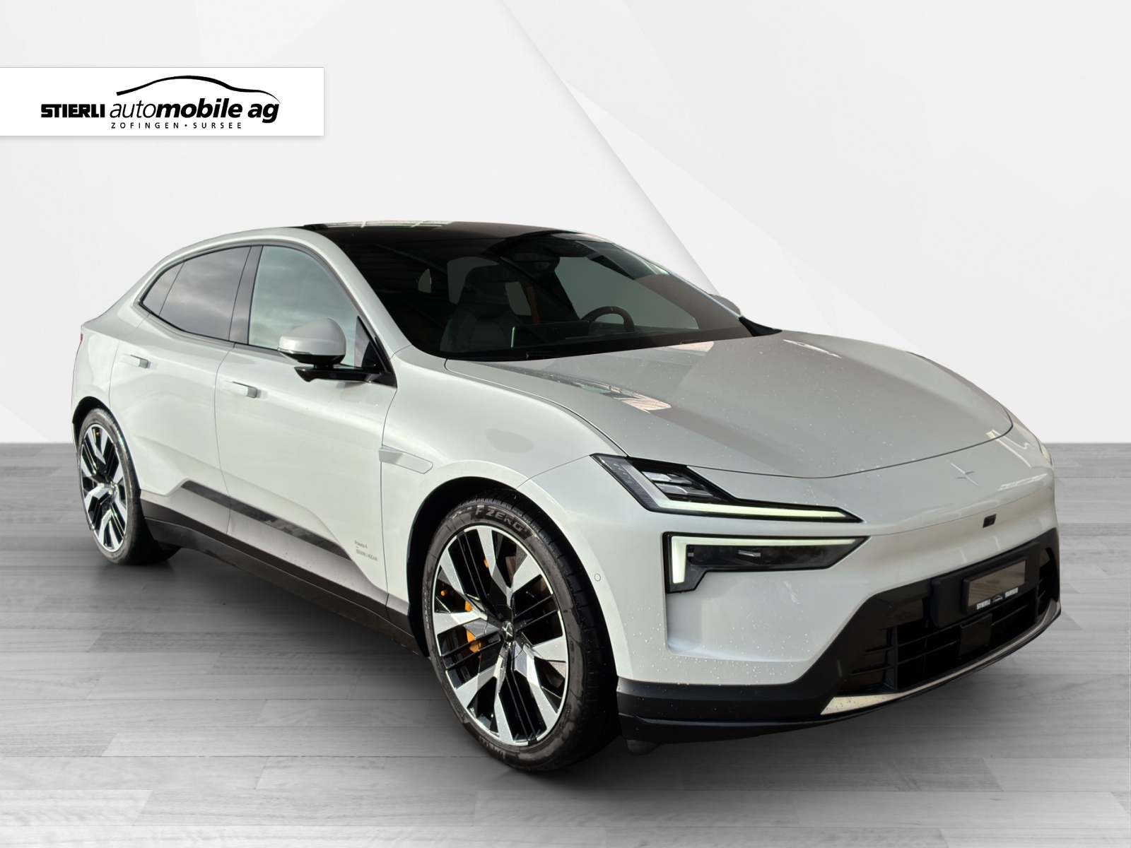 POLESTAR 4 Long Range Dual Motor Performance-showroom-element-2