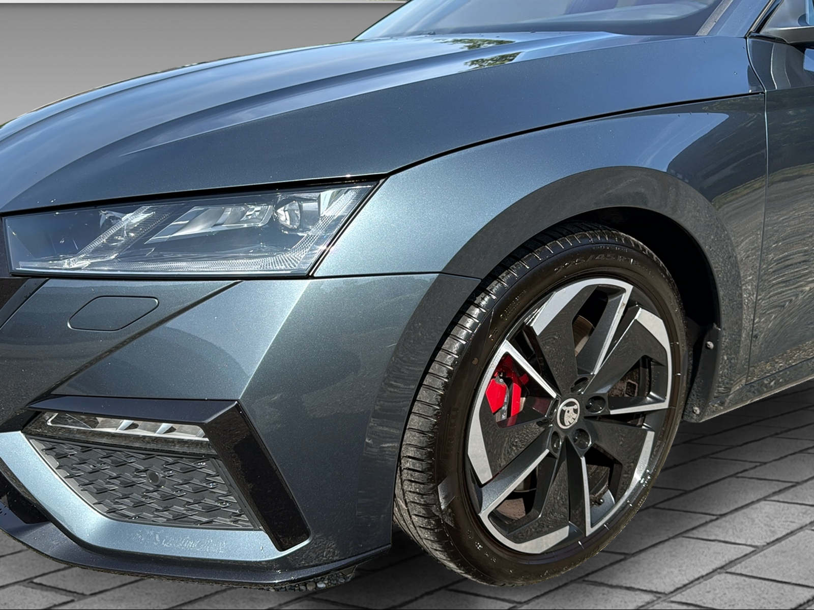 SKODA Octavia Combi 2.0 TSI RS DSG-showroom-element-1