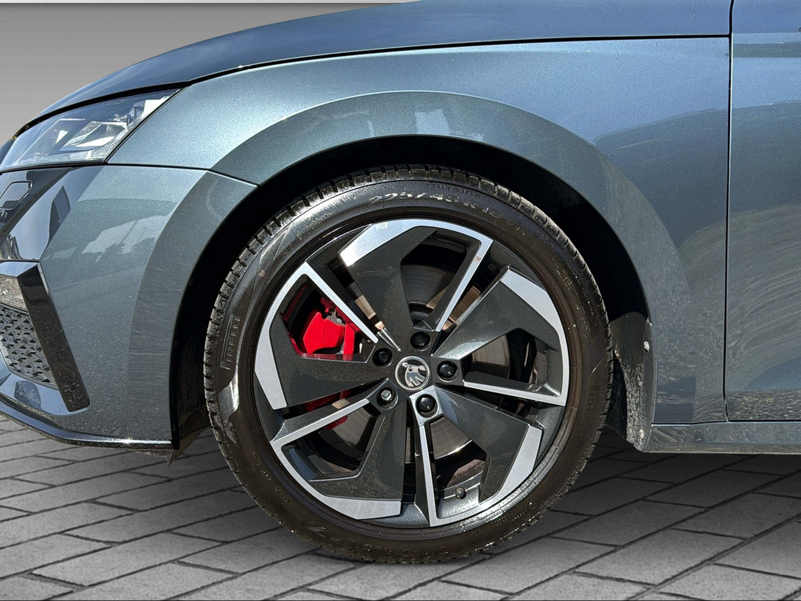 SKODA Octavia Combi 2.0 TSI RS DSG-showroom-element-3