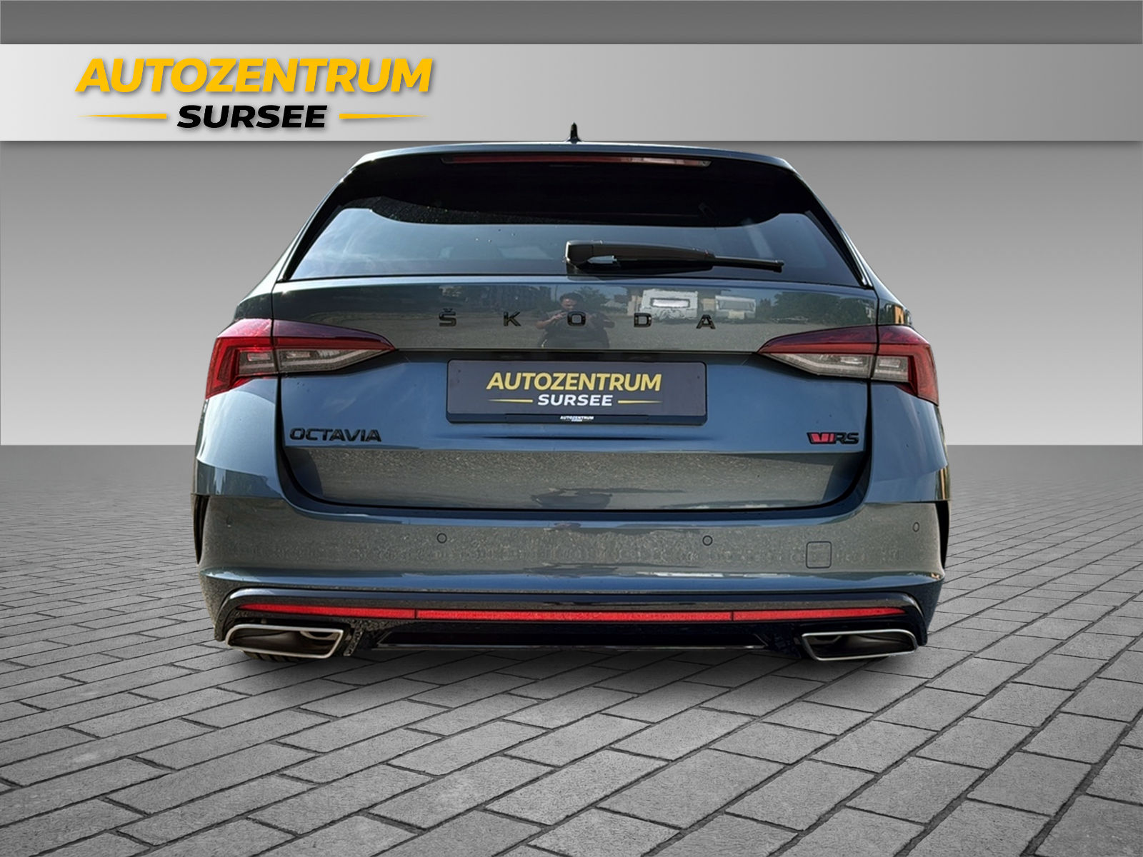 SKODA Octavia Combi 2.0 TSI RS DSG-image-8