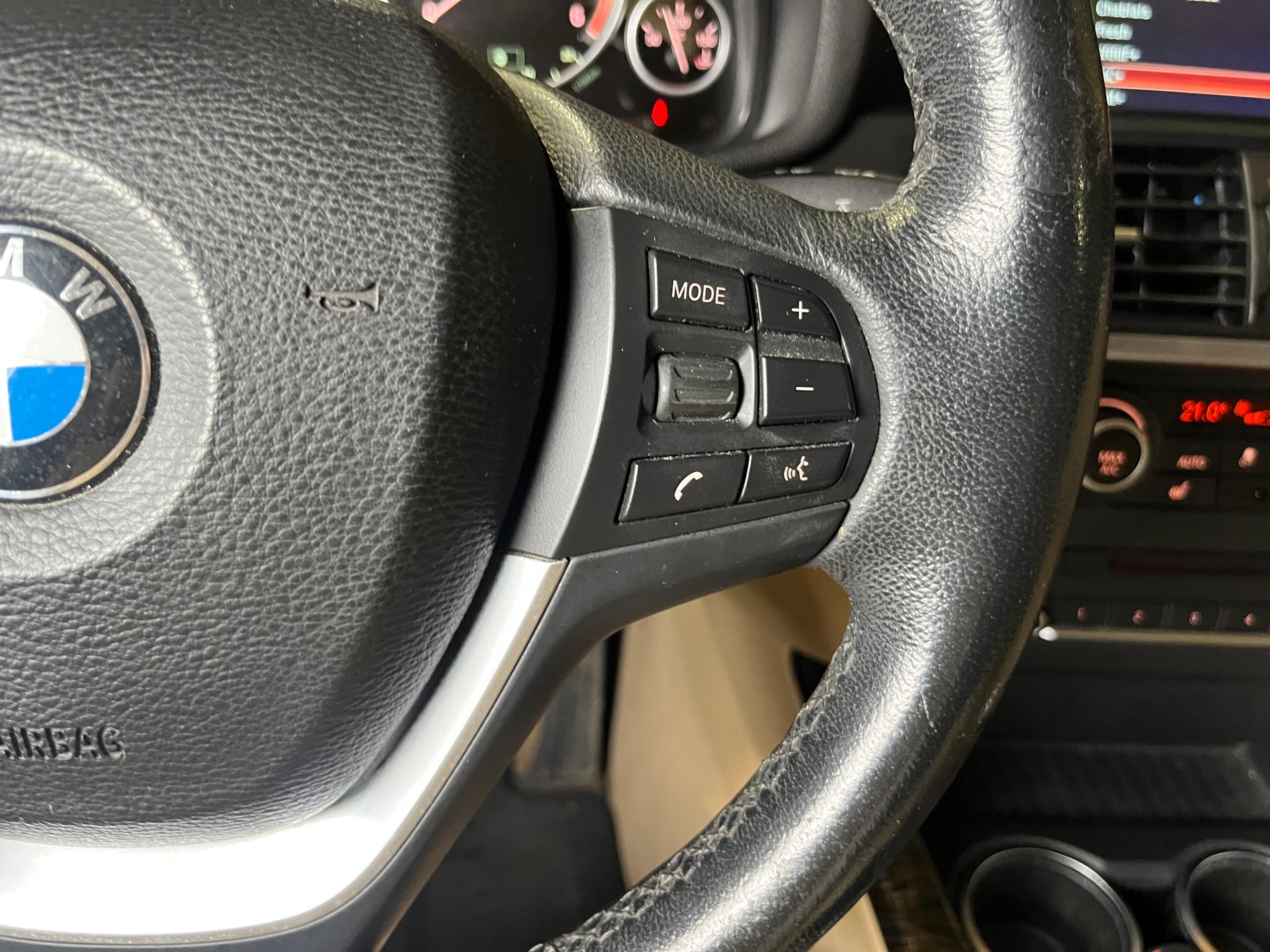 BMW X3 xDrive 20d-image-15