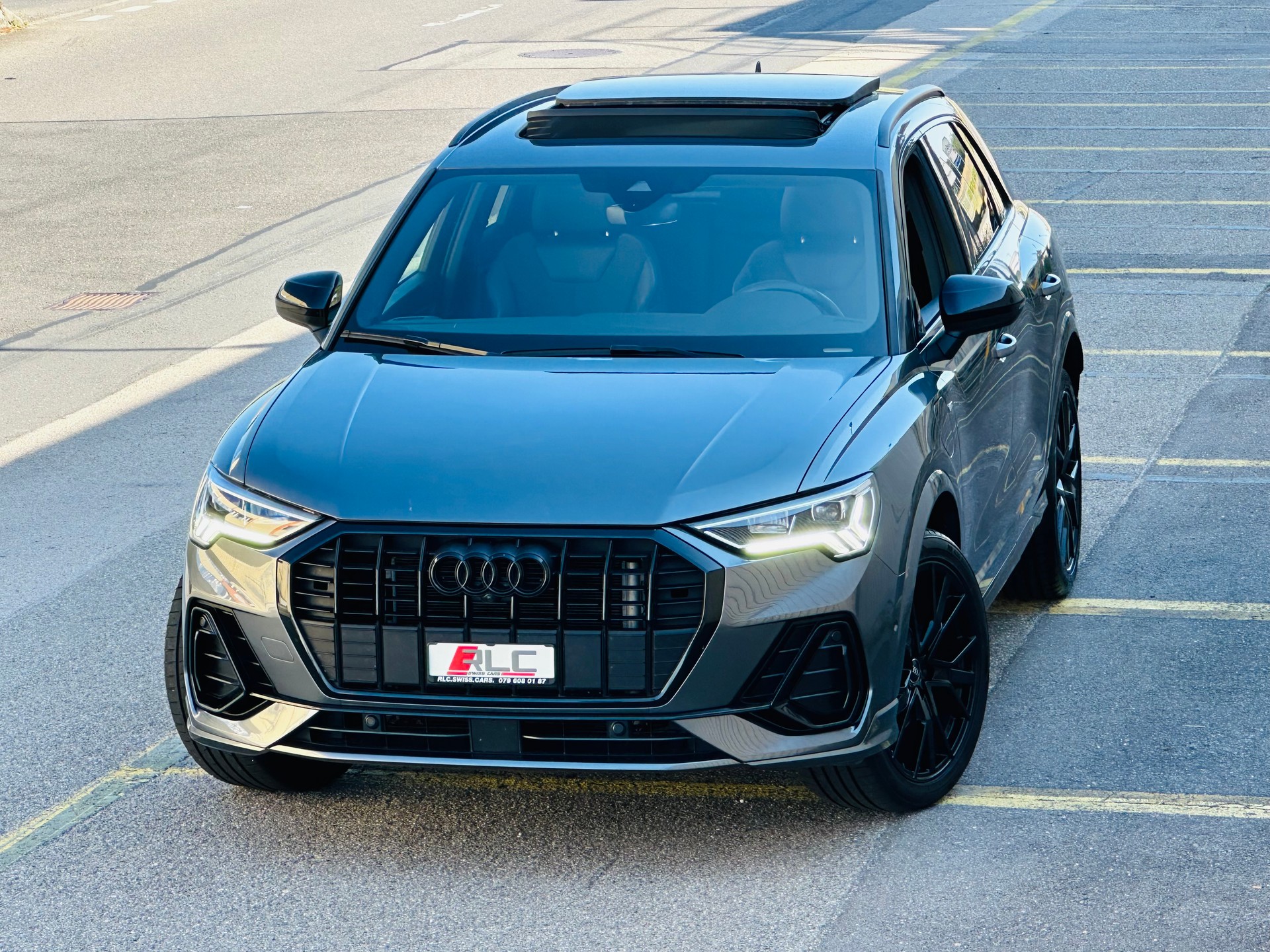 AUDI Q3 45 TFSI e S line S-tronic-image-3