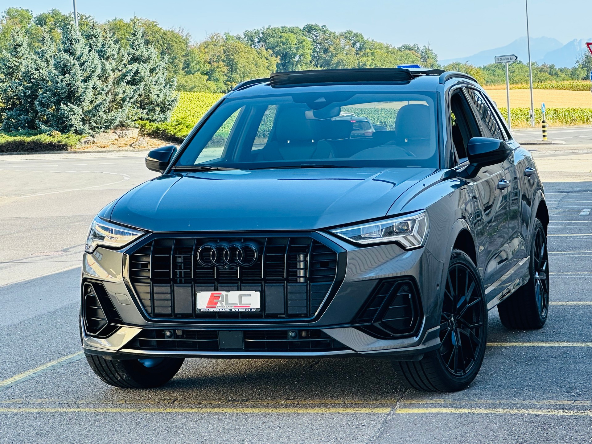 AUDI Q3 45 TFSI e S line S-tronic-image-7