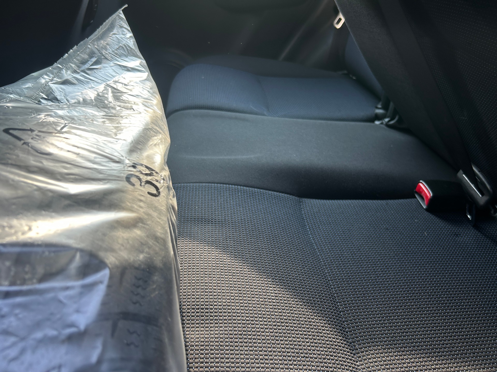 SUZUKI Swift 1.3i 16V GL 4x4-image-9