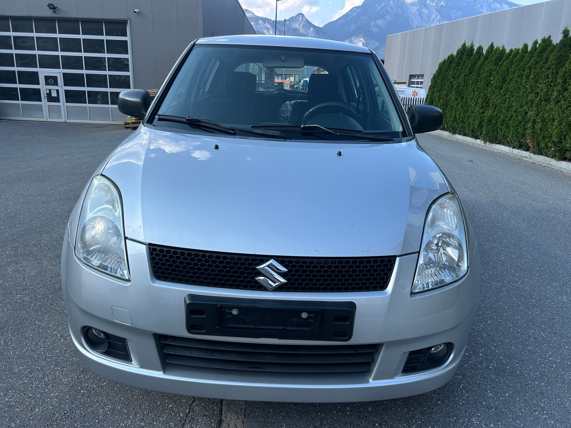 SUZUKI Swift 1.3i 16V GL 4x4-image-0