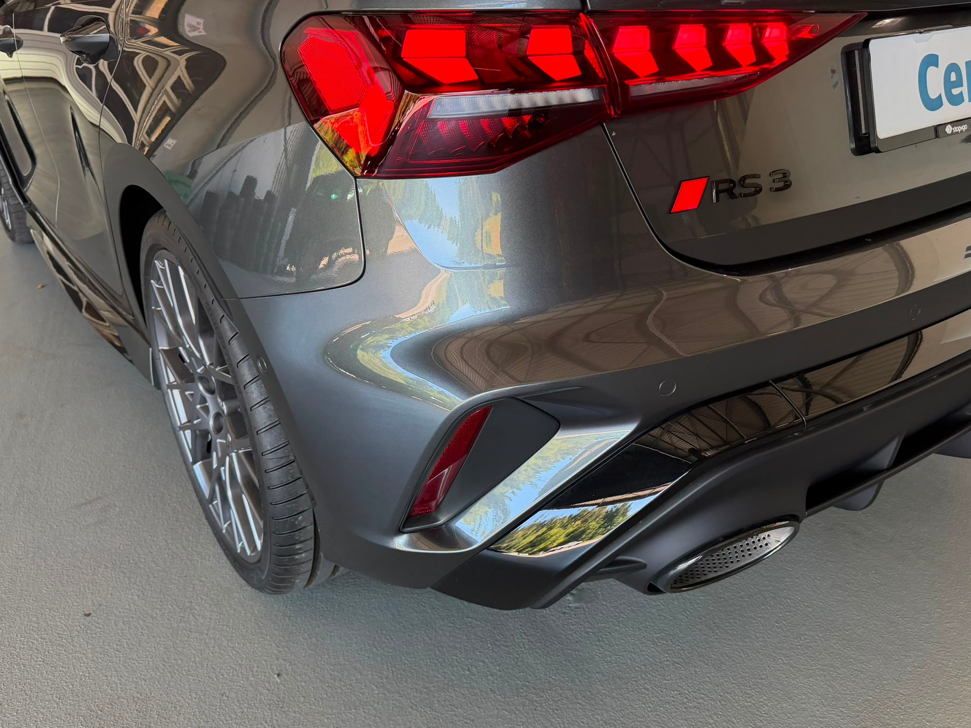 AUDI RS3 Sportback 2.5 TSI competition quattro S-tronic-image-5