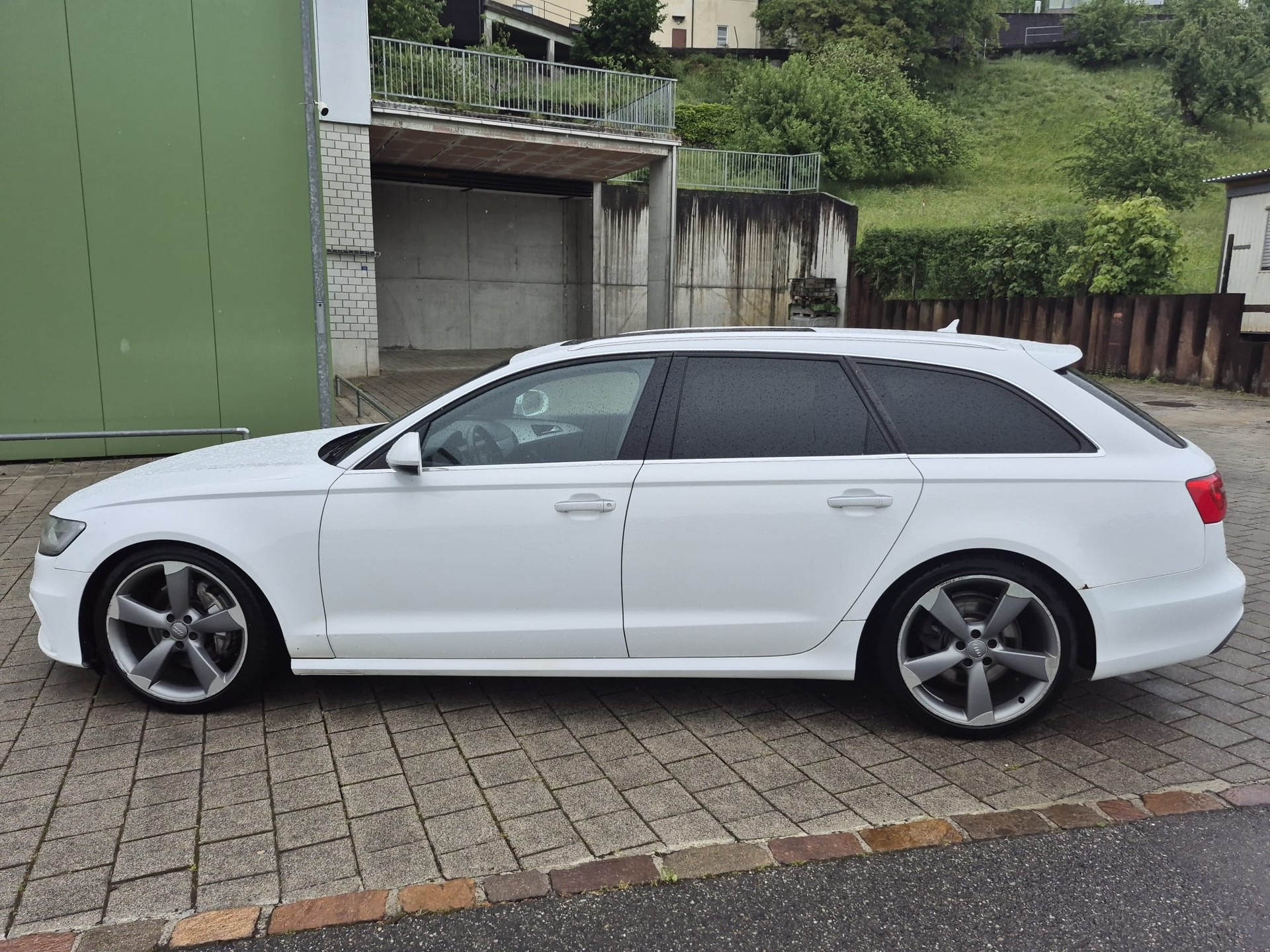 AUDI A6 Avant 3.0 BiTDI V6 quattro tiptronic-image-4