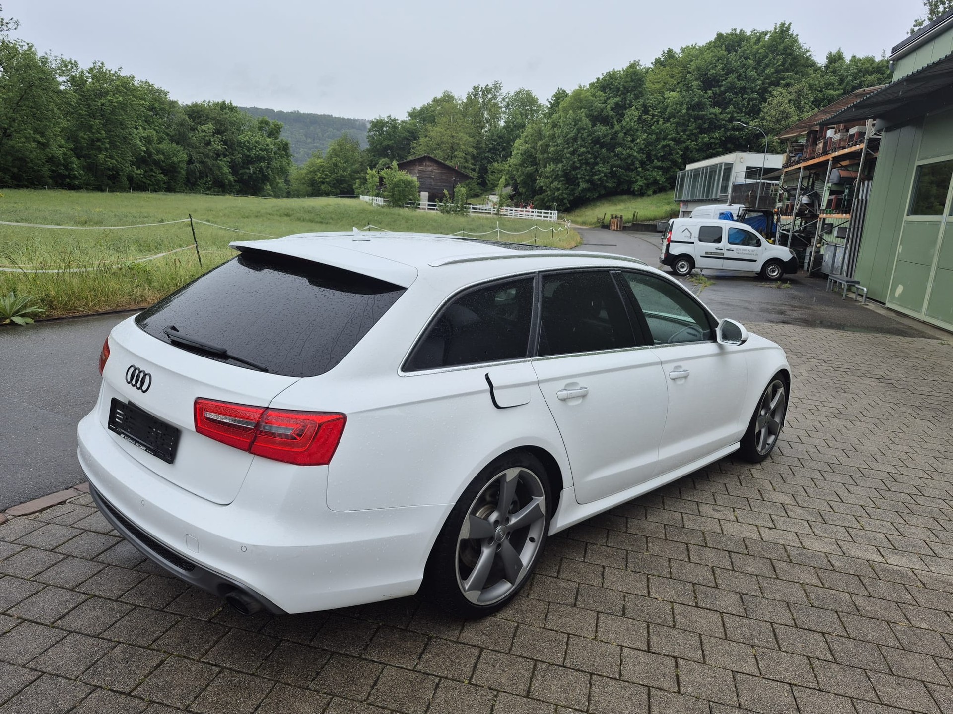 AUDI A6 Avant 3.0 BiTDI V6 quattro tiptronic-image-6
