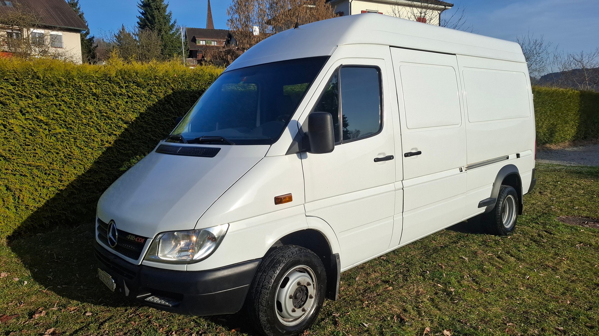 MERCEDES-BENZ 416 CDI-image-0