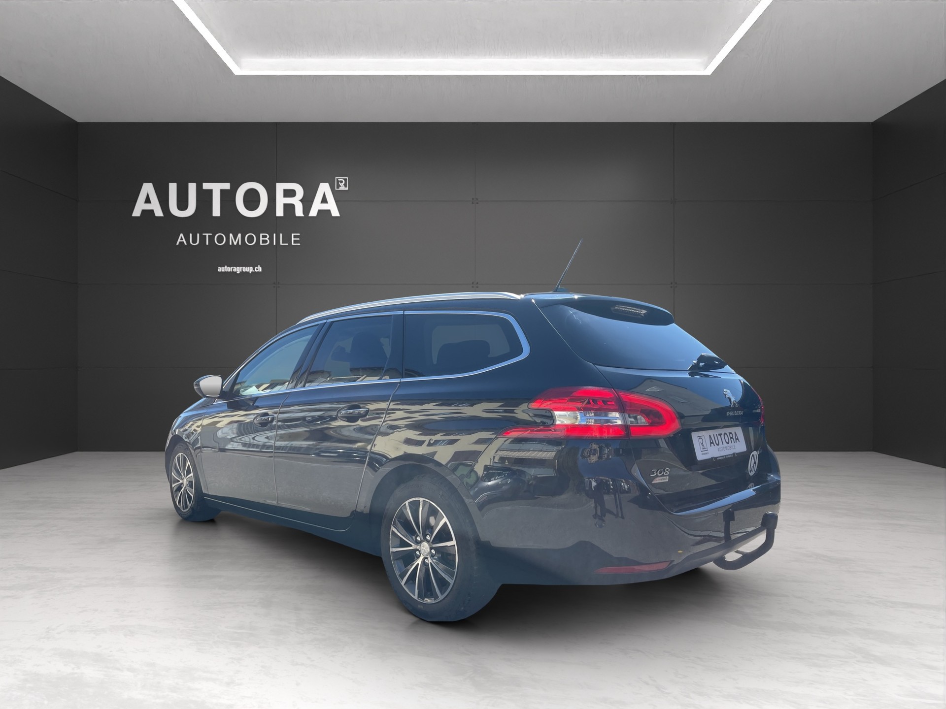 PEUGEOT 308 SW 1.6 BlueHDI Allure Automatic-image-3