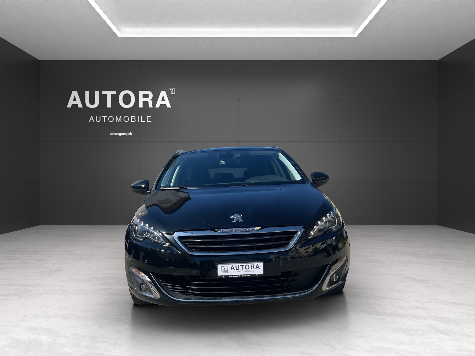PEUGEOT 308 SW 1.6 BlueHDI Allure Automatic-image-1