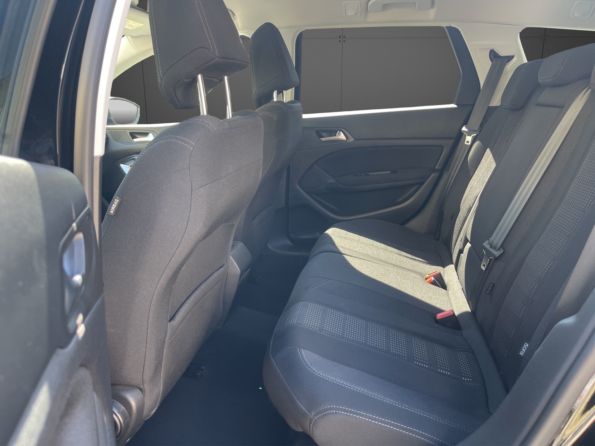 PEUGEOT 308 SW 1.6 BlueHDI Allure Automatic-image-13