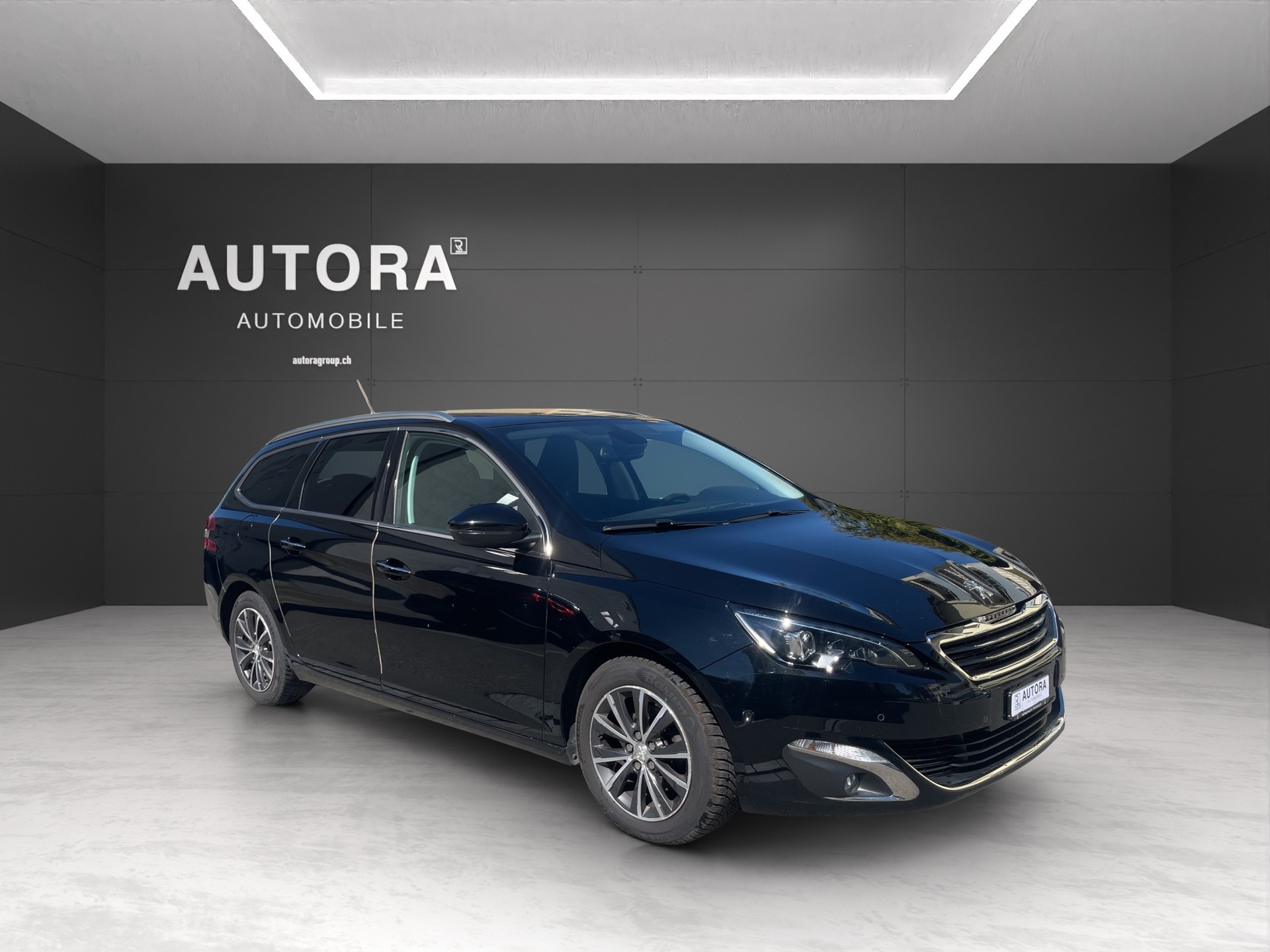 PEUGEOT 308 SW 1.6 BlueHDI Allure Automatic-image-7
