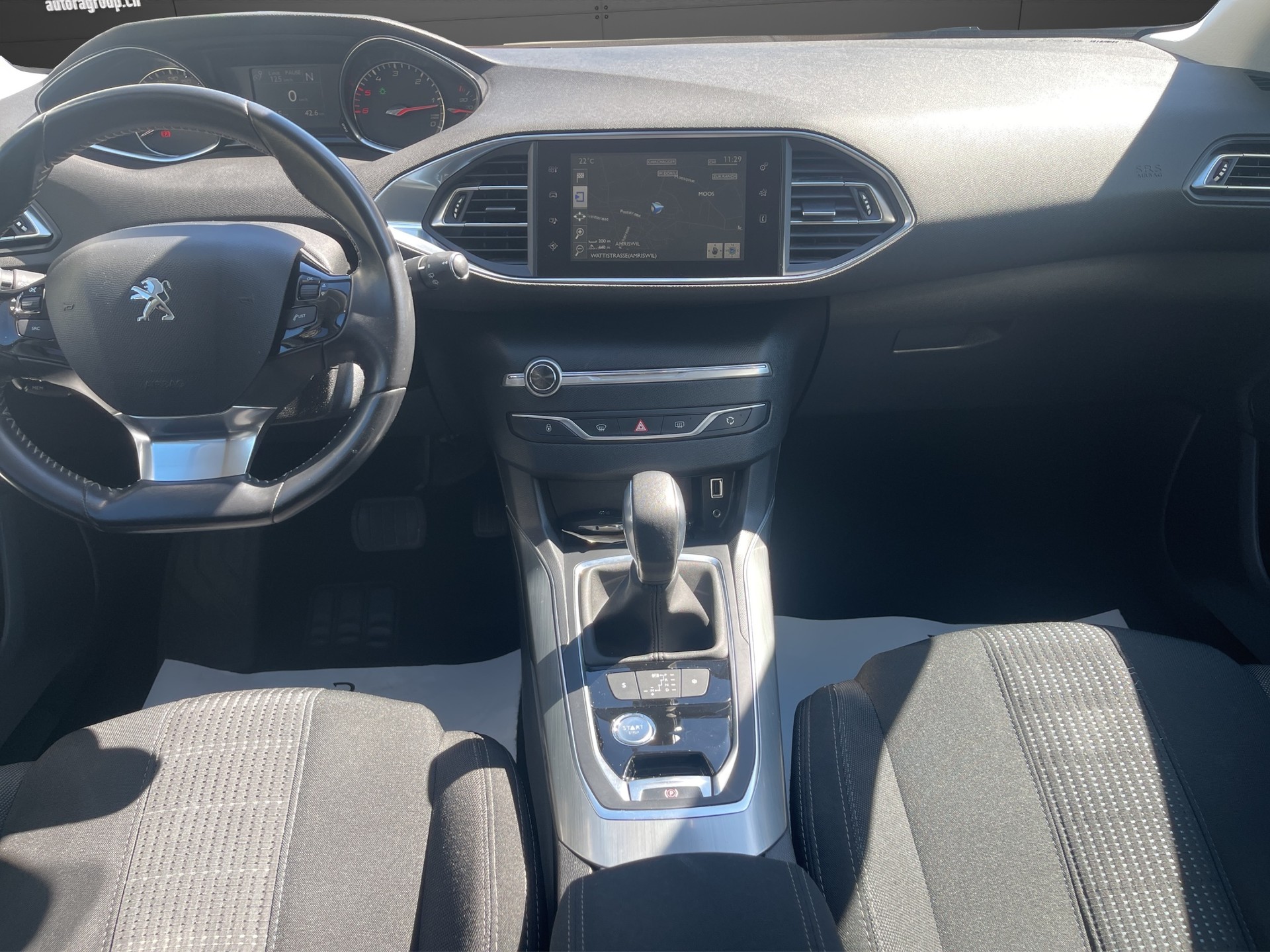 PEUGEOT 308 SW 1.6 BlueHDI Allure Automatic-image-11