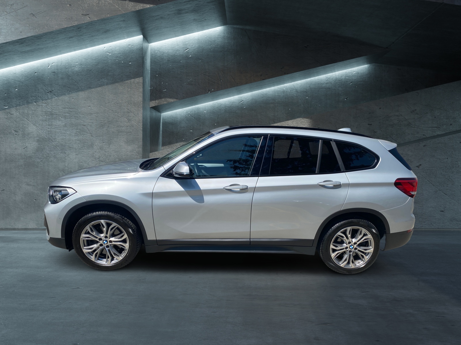 BMW X1 xDrive 20i Steptronic-image-8