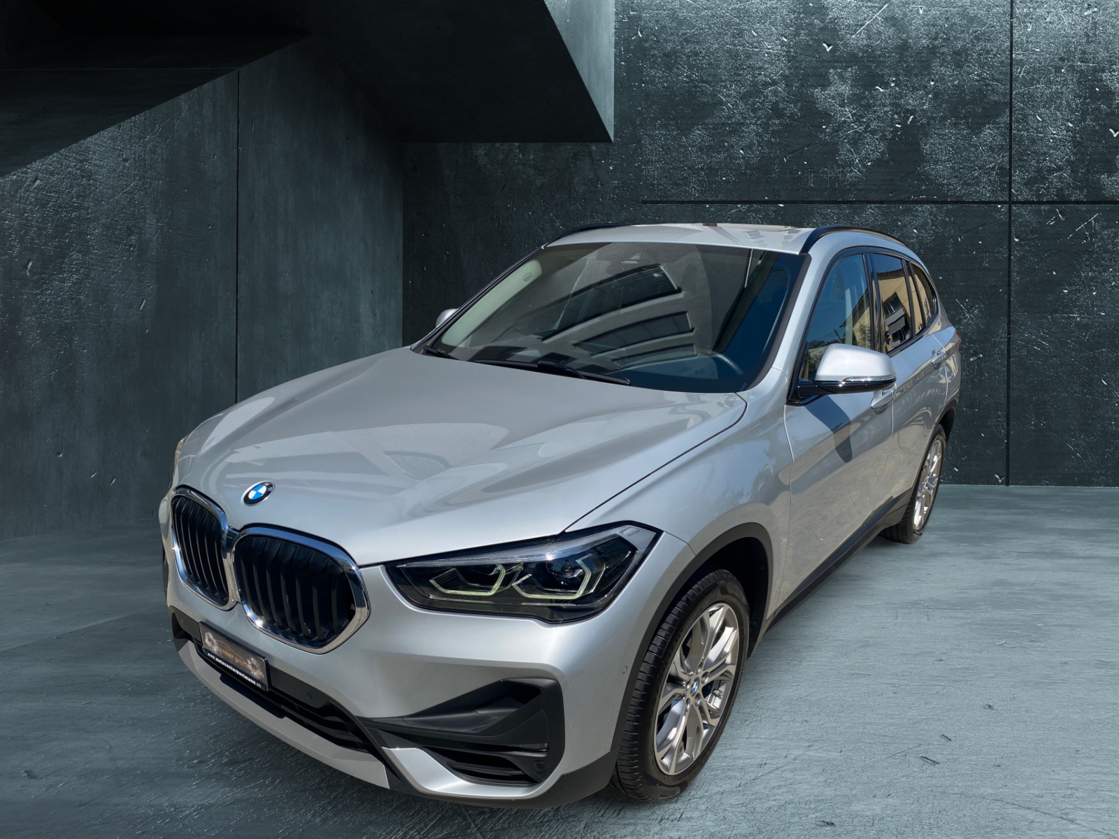 BMW X1 xDrive 20i Steptronic-image-2
