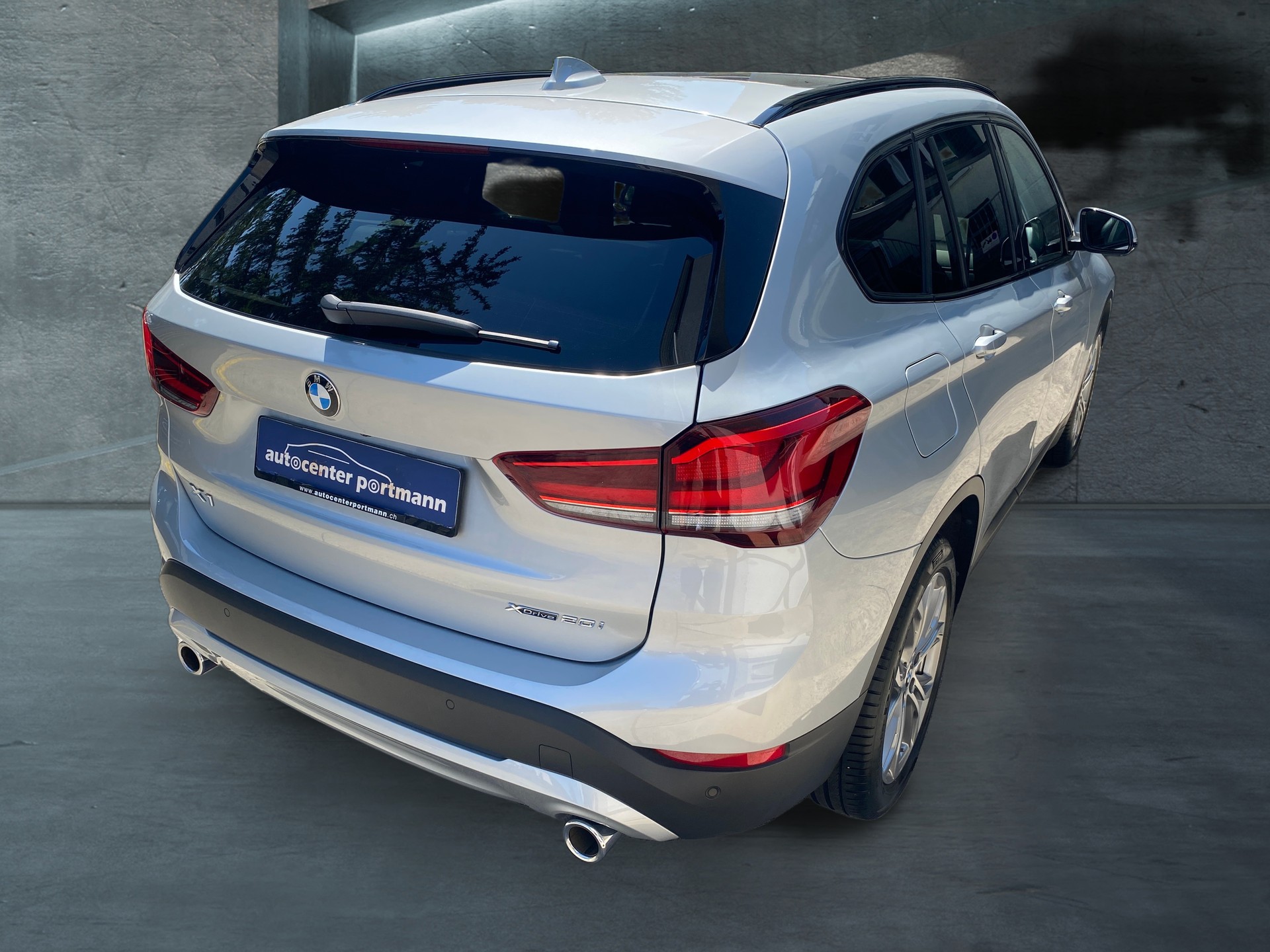 BMW X1 xDrive 20i Steptronic-image-10