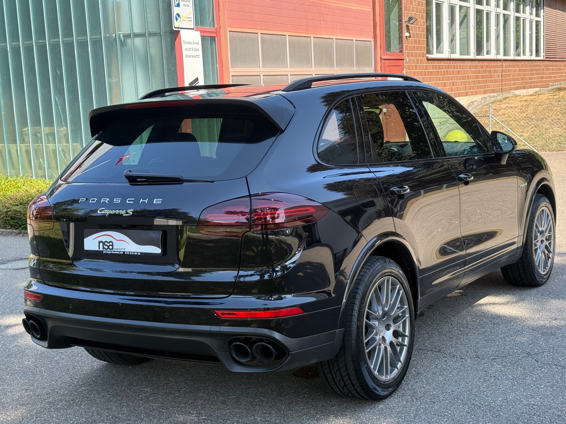 PORSCHE Cayenne S E-Hybrid-image-5