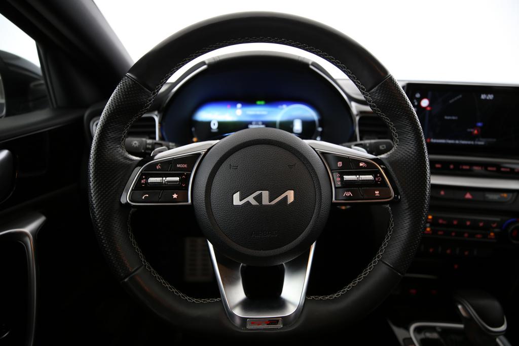 KIA Ceed SW 1.5 T-GDi MHEV GT-Line-image-4