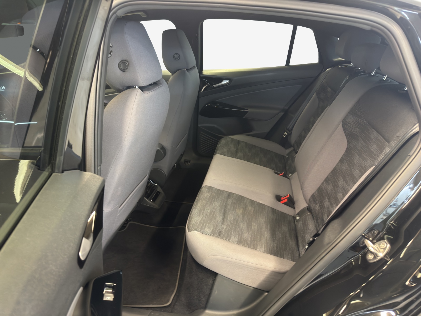 VW ID.5 Pro Performance 77 kWh-image-11