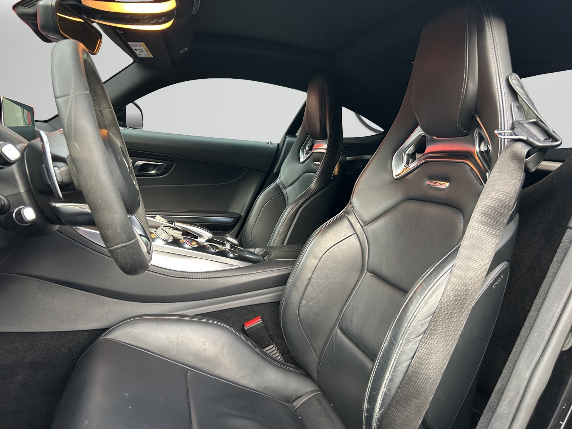 MERCEDES-BENZ AMG GT S Speedshift DCT-image-8