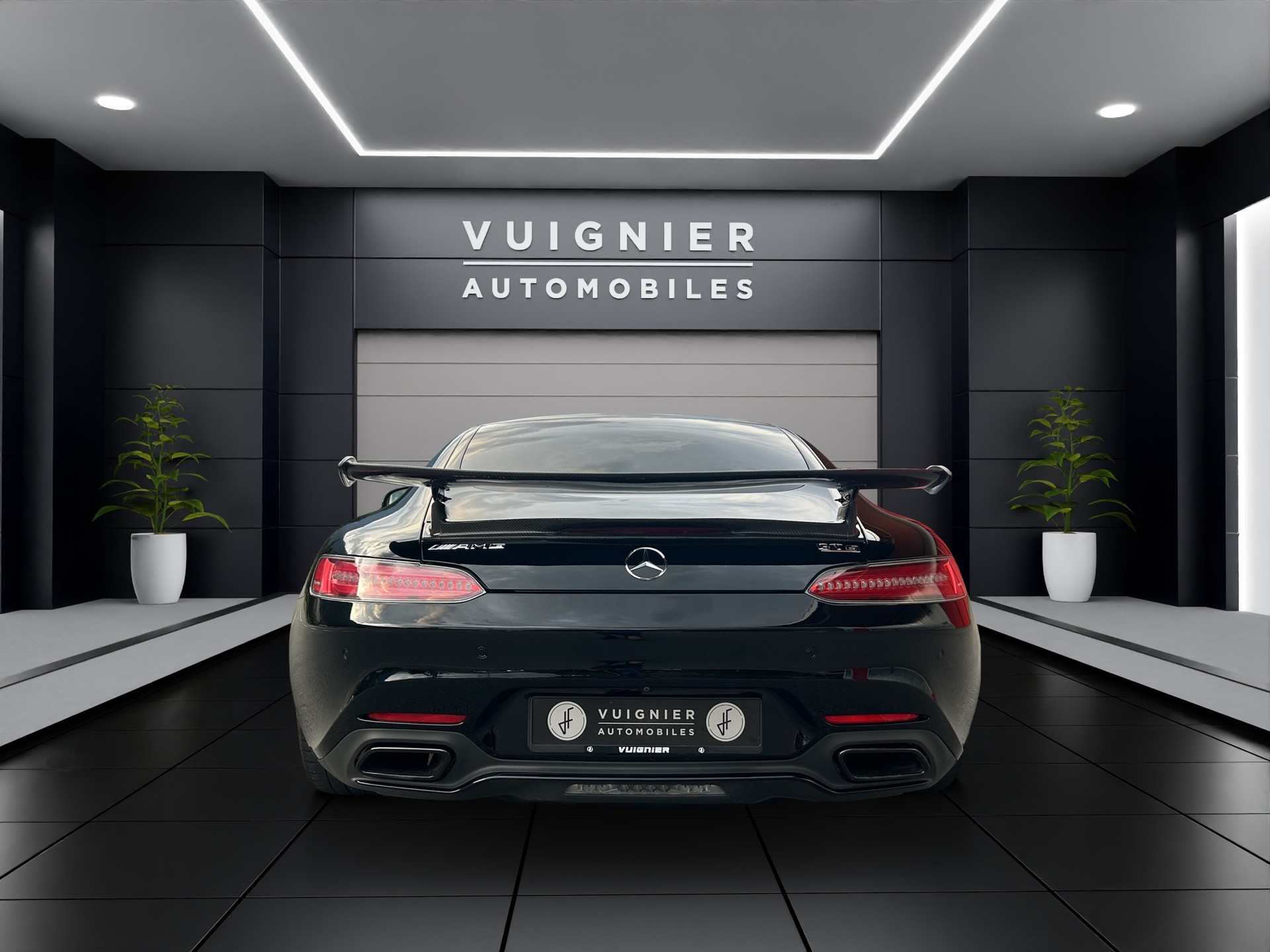 MERCEDES-BENZ AMG GT S Speedshift DCT-image-3