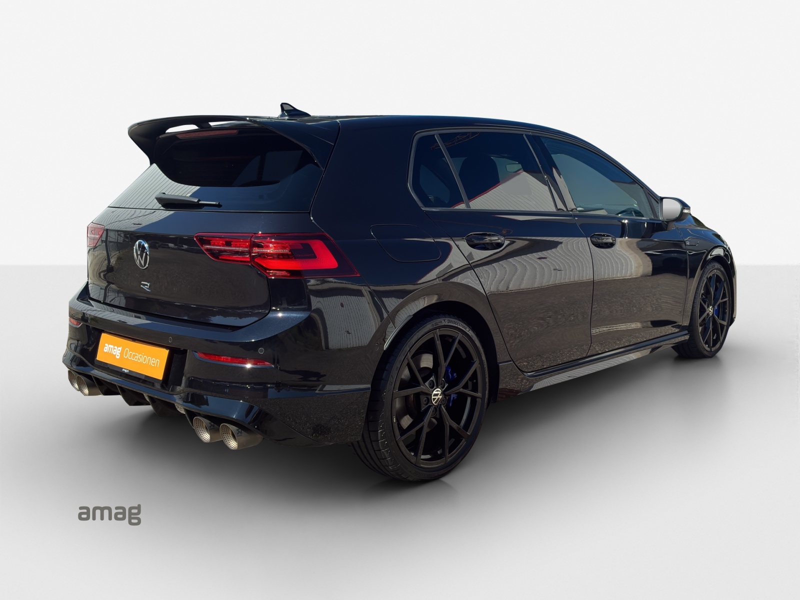 VW Golf 2.0 TSI R DSG 4Motion-image-4