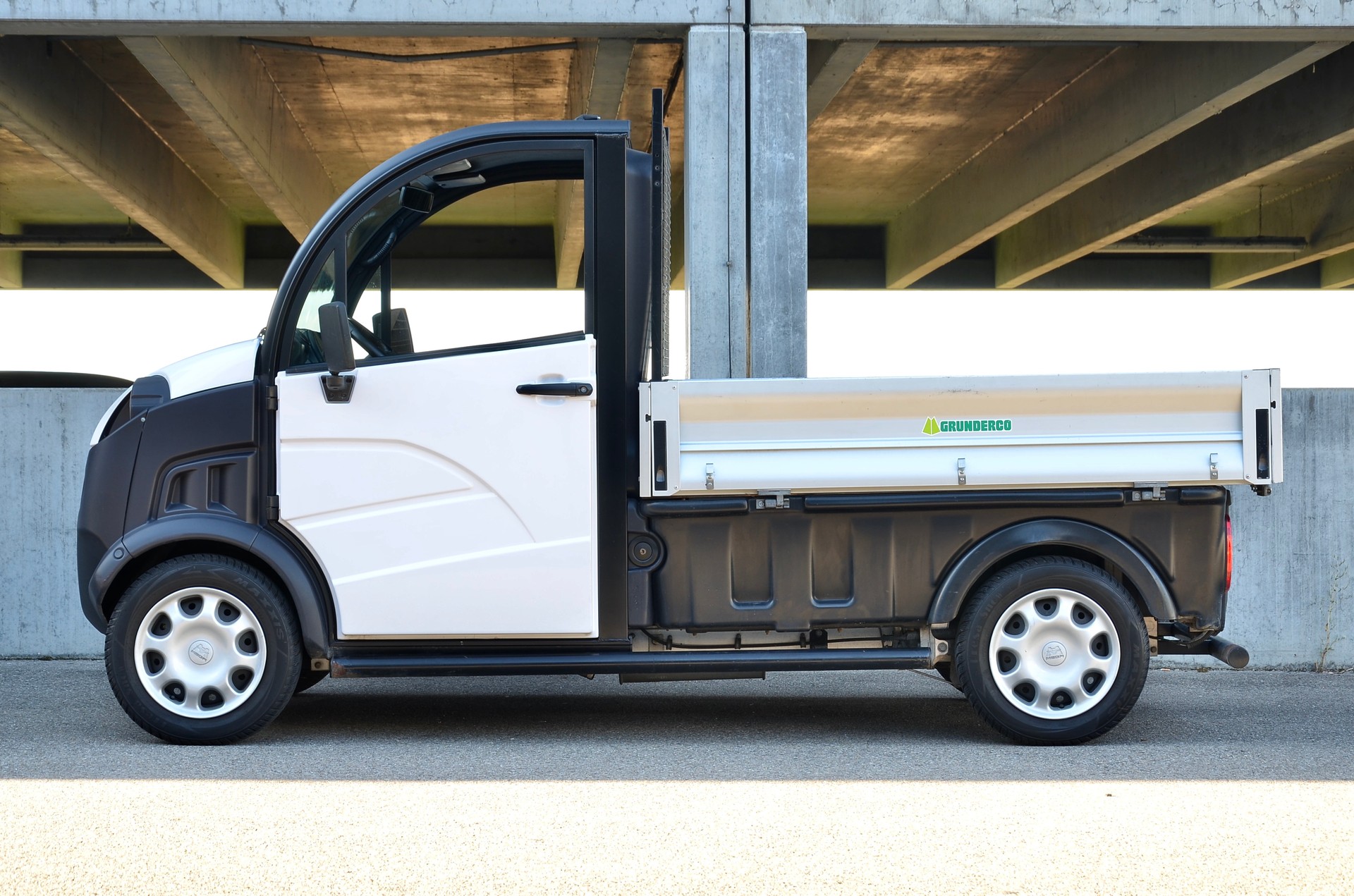 MEGA D Truck-image-15