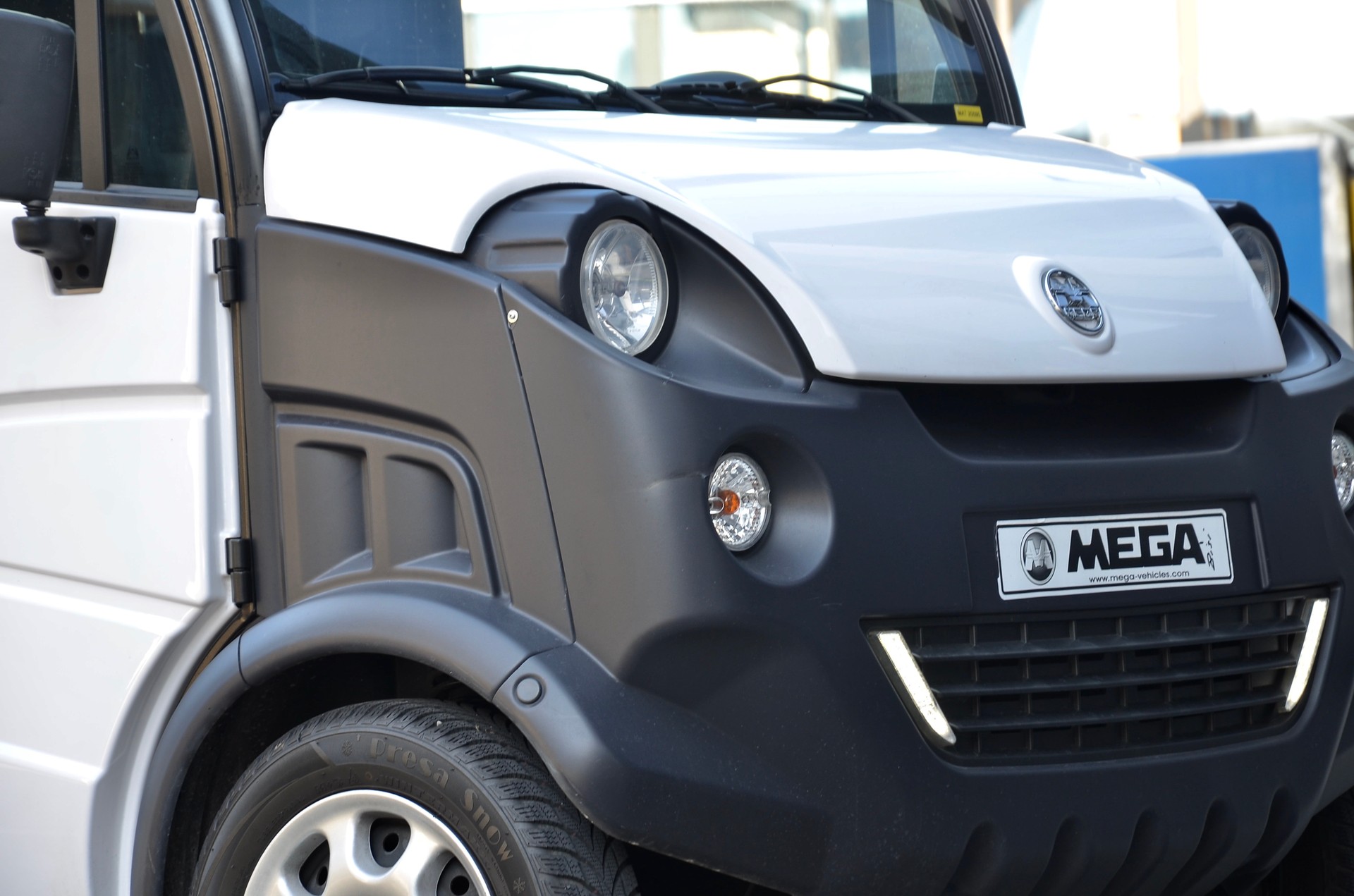 MEGA D Truck-image-3