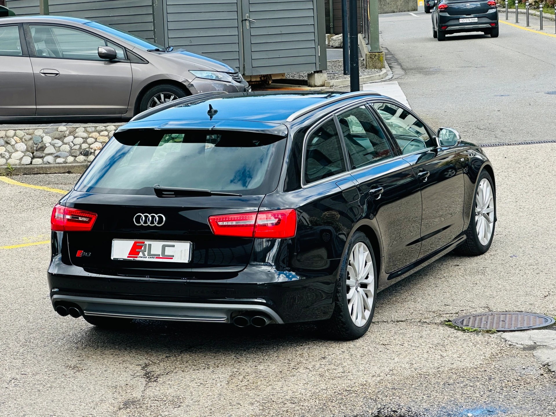 AUDI S6 Avant 4.0 TFSI V8 quattro S-tronic-image-7