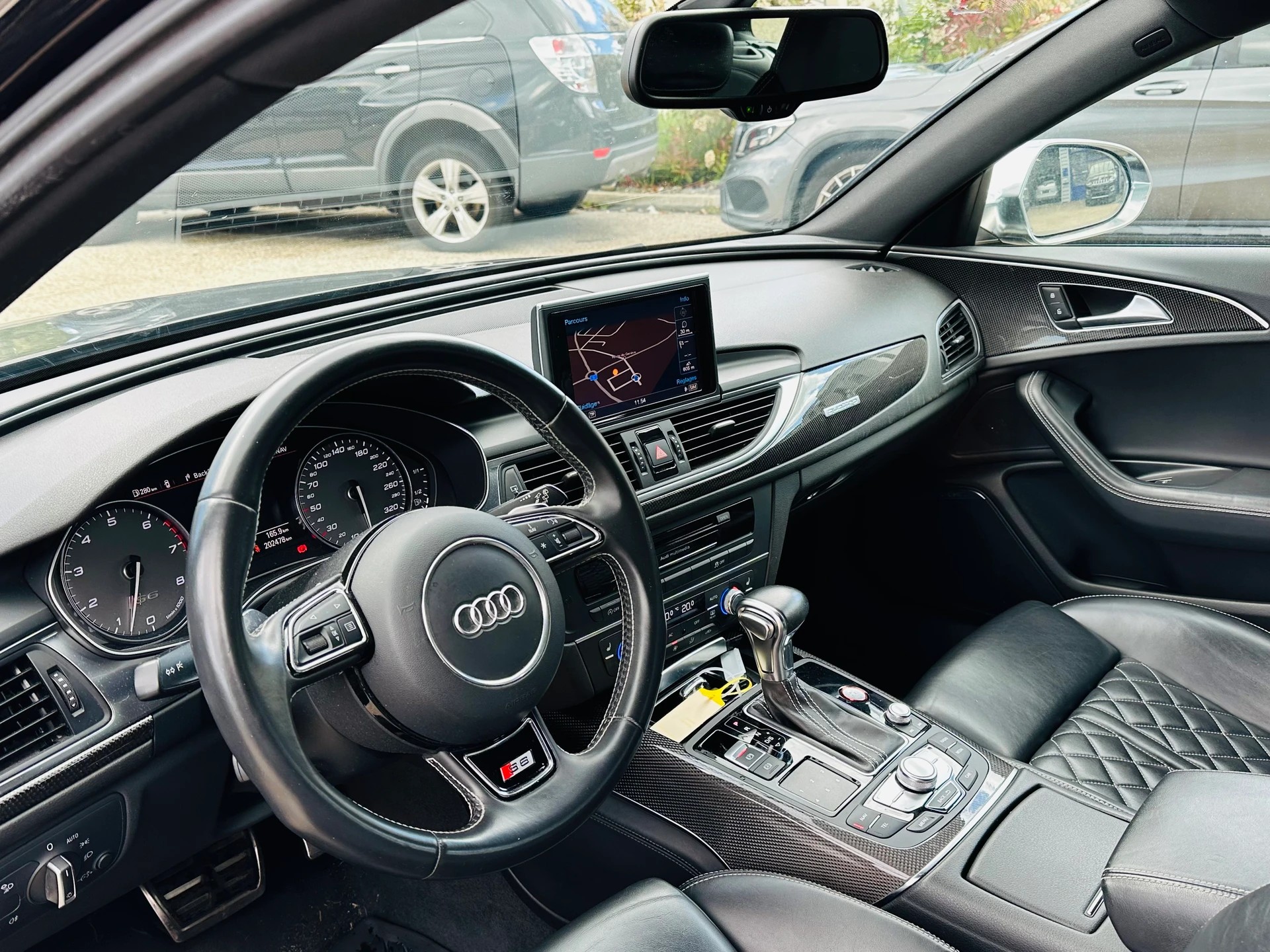 AUDI S6 Avant 4.0 TFSI V8 quattro S-tronic-image-13