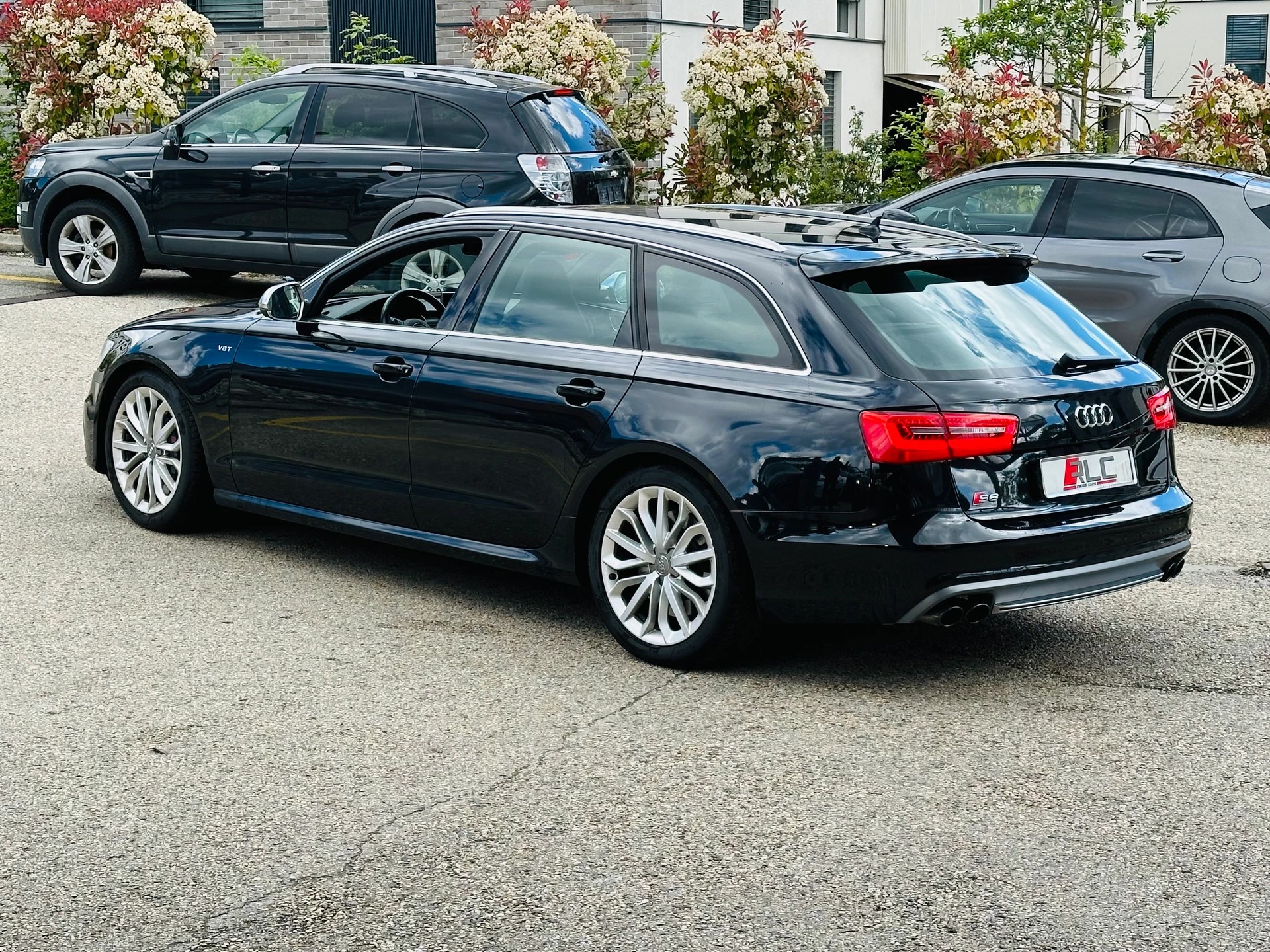 AUDI S6 Avant 4.0 TFSI V8 quattro S-tronic-image-4