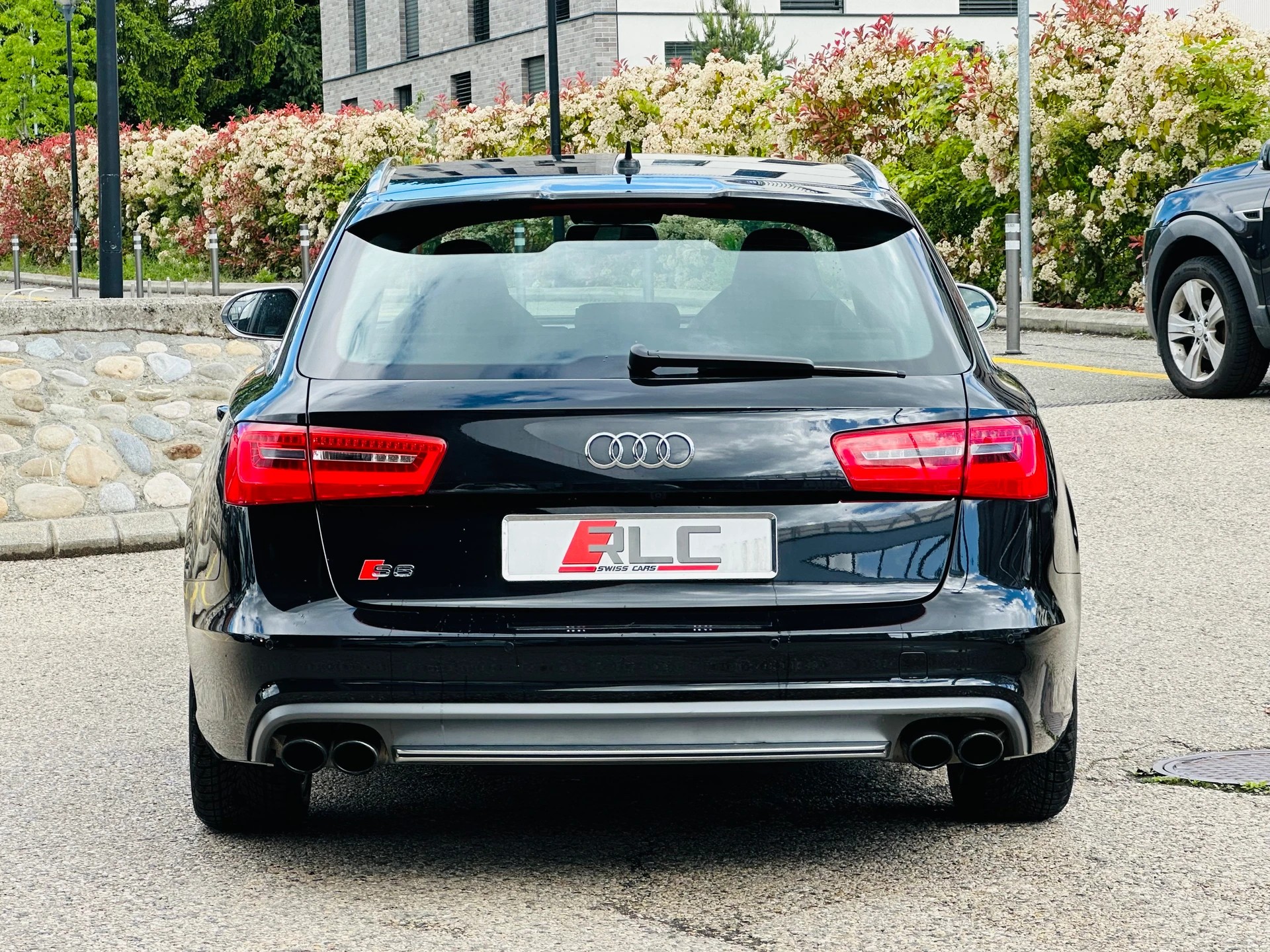AUDI S6 Avant 4.0 TFSI V8 quattro S-tronic-image-5