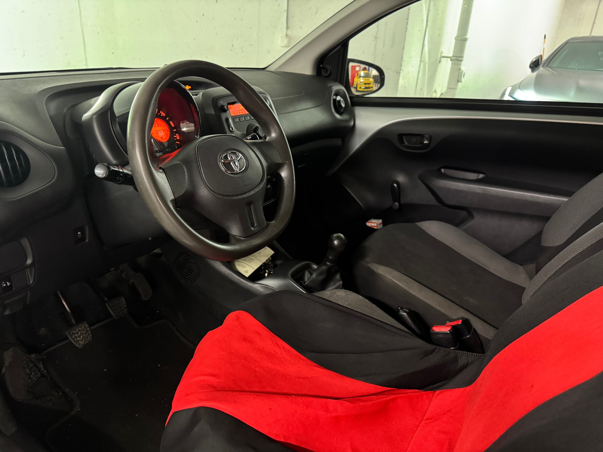 TOYOTA Aygo 1.0 VVT-i x-image-8