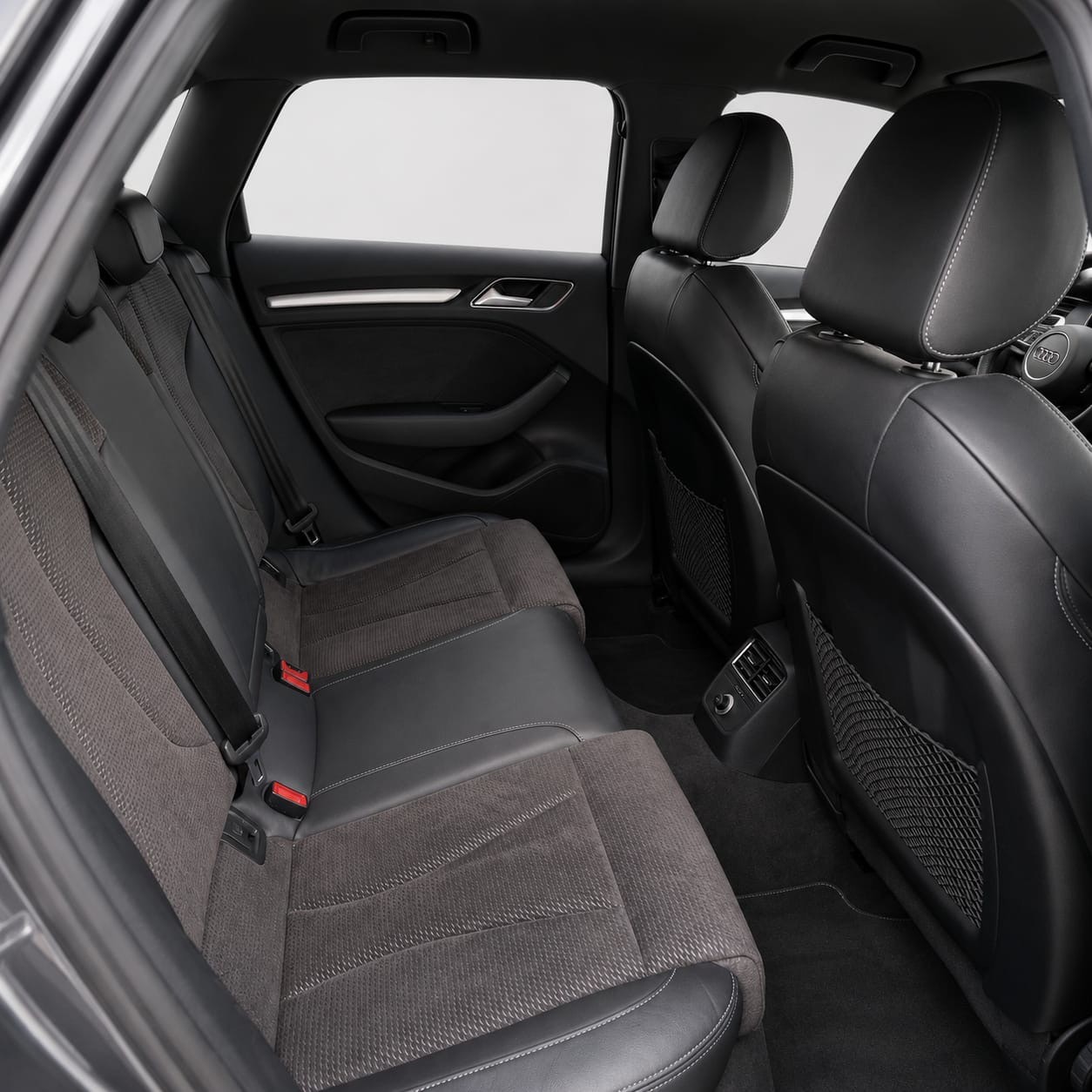 AUDI A3 1.5 35 TFSI SB-image-4