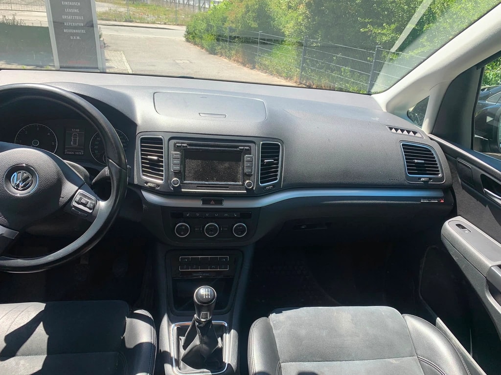 VW Sharan 2.0 TDI BMT Highline 4Motion-image-6