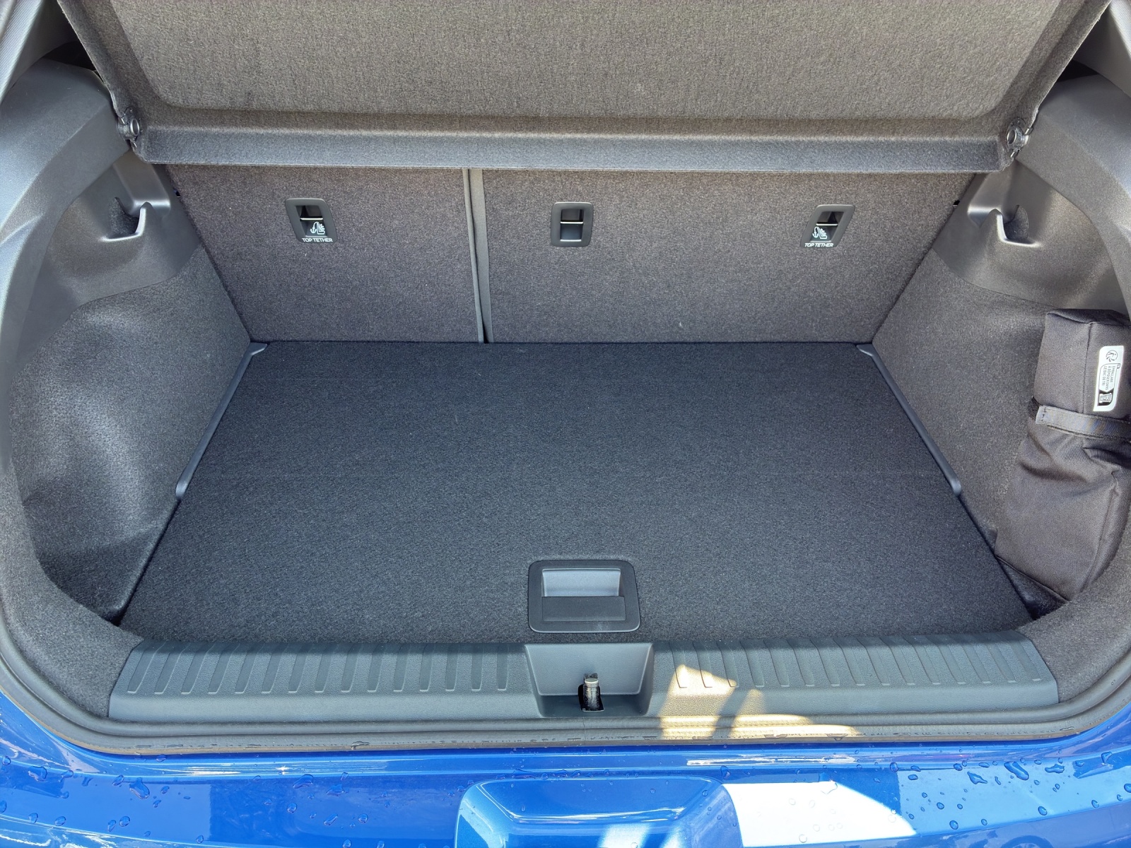 VW ID.Polo 52 kWh Style Edition One Plus-image-12