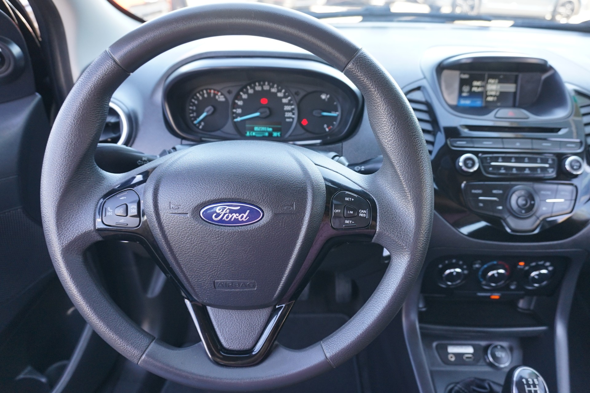 FORD KA+ 1.2 Cool&Sound-image-11