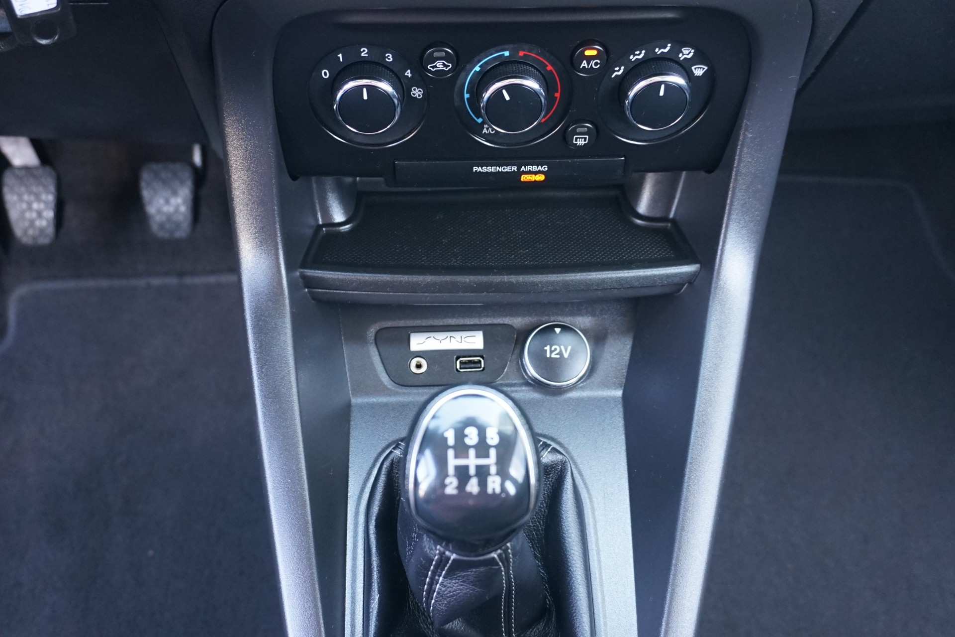 FORD KA+ 1.2 Cool&Sound-image-14