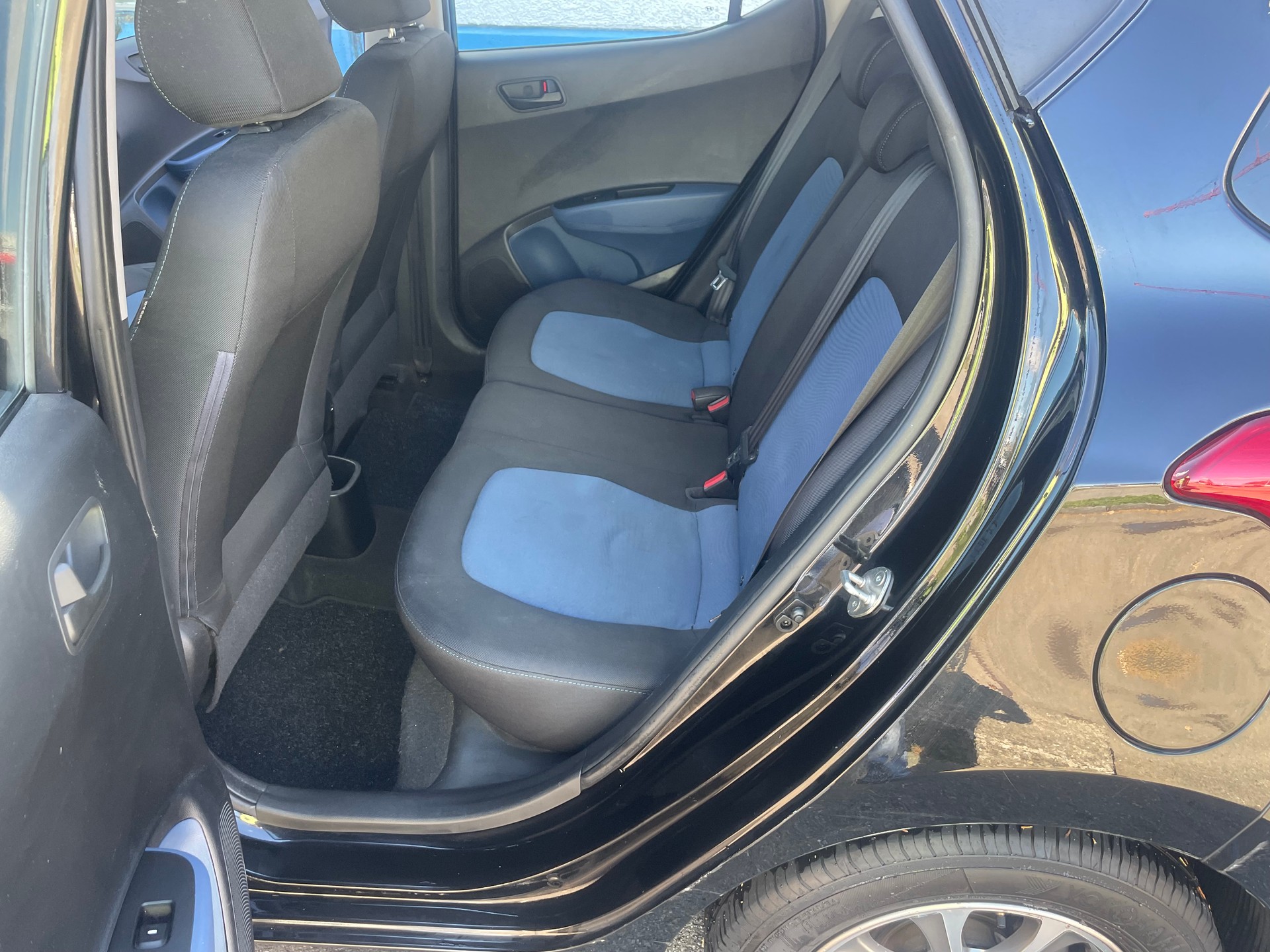 HYUNDAI i10 1.2 Style-image-9