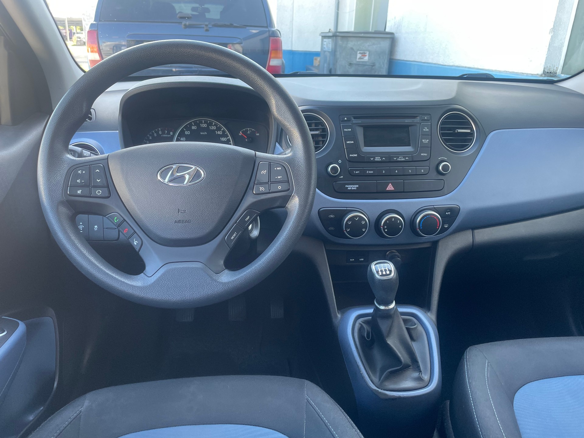 HYUNDAI i10 1.2 Style-image-6