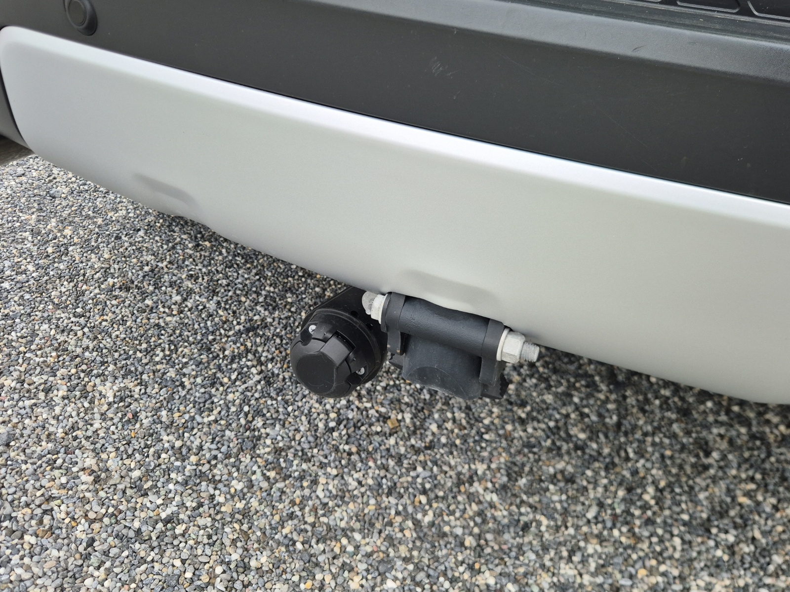 LAND ROVER Discovery Sport 2.0 Si4 HSE-image-17